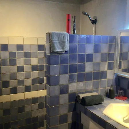 La Grotte Du Pelerin - Semi-troglodyte