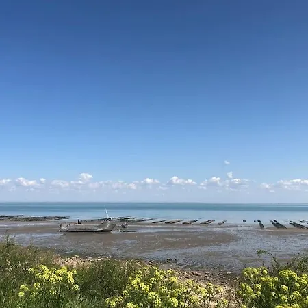La Grotte Du Pelerin - Semi-troglodyte Apartman *