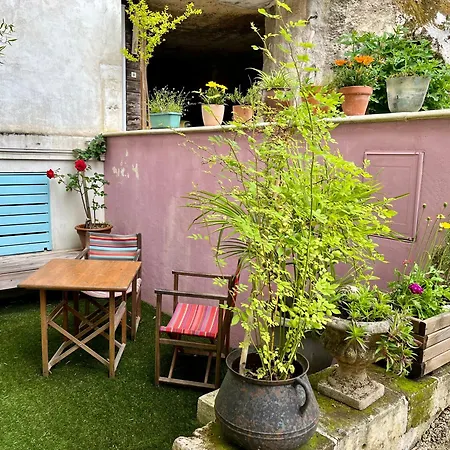 La Grotte Du Pelerin - Semi-troglodyte Apartmán *