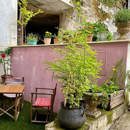 La Grotte Du Pelerin - Semi-troglodyte Apartmán